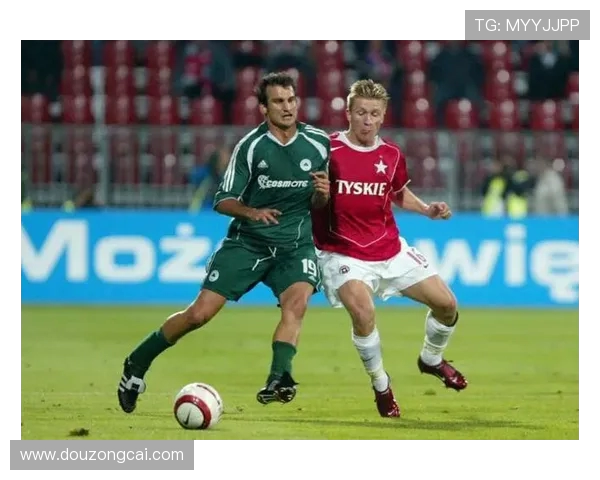 中国落叶球队与德甲的关系探究：球员与教练渊源揭秘