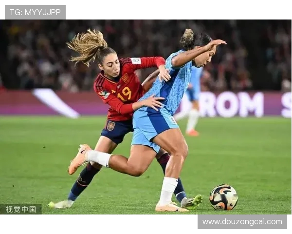 1982年西班牙世界杯决赛传奇对决与时代转折的荣耀瞬间全景回顾